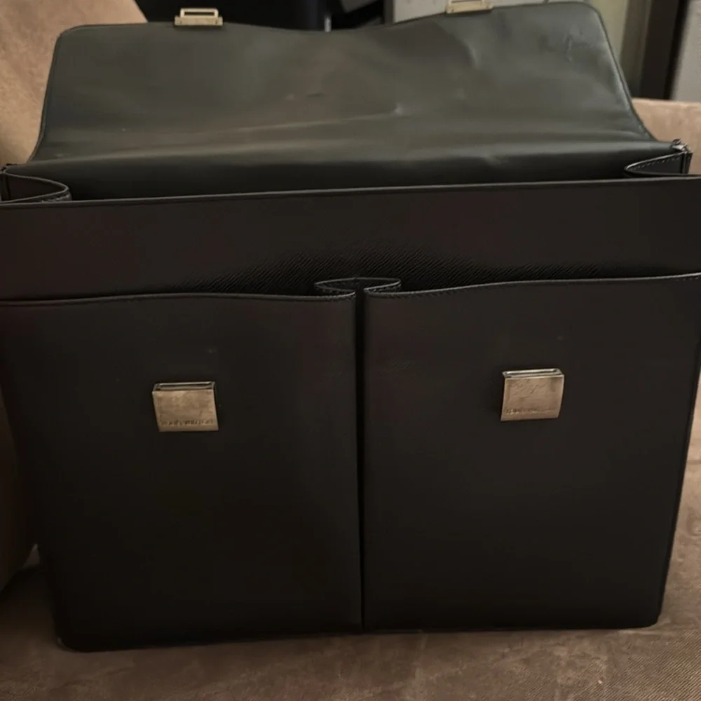 -* Louis Vuitton Black Taiga Khazan Black